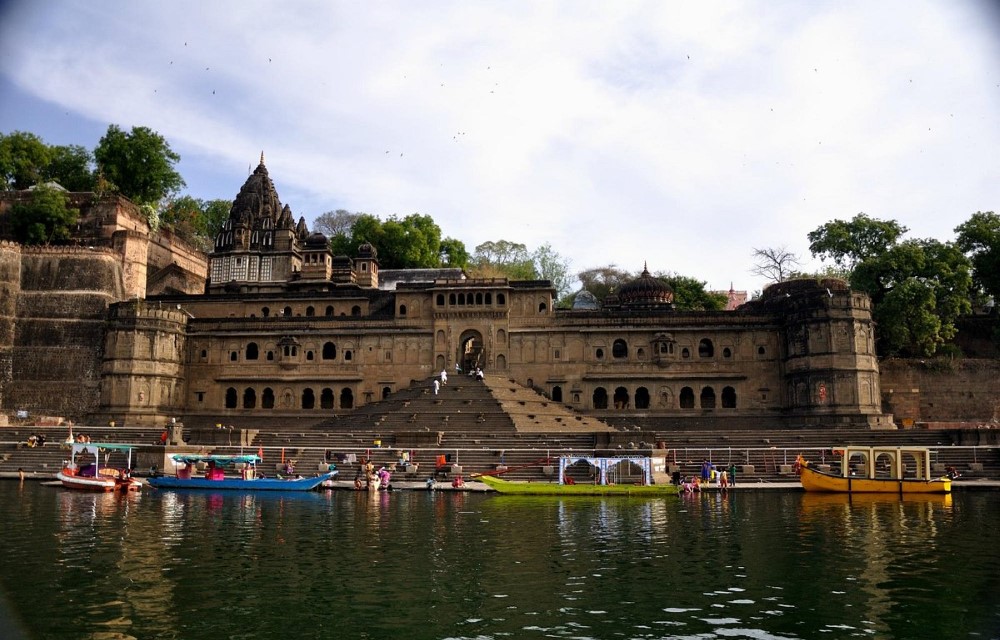 Hanuwantiya Tent City at Ahilya Ghat